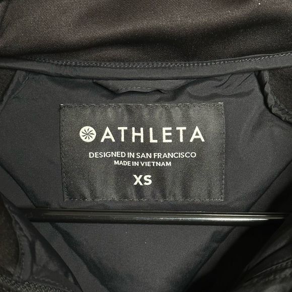 Athleta Puffer Jacket XS - Picture 4 of 4